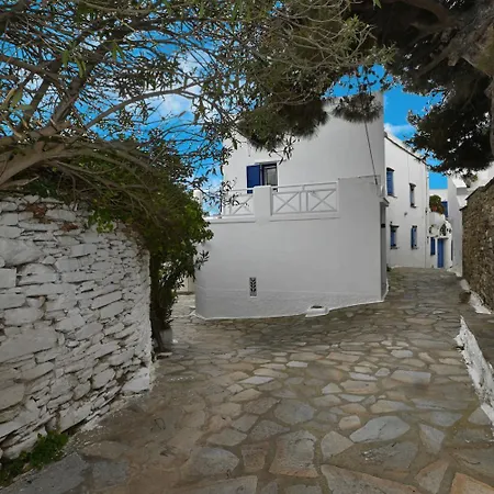 بيت للعطل Ubati - Modern Cycladic House, Tinos Chatzirados